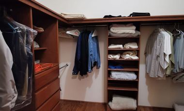 En Renta! Residencia Estilo Toscana en Contry la Silla amueblado y equipado