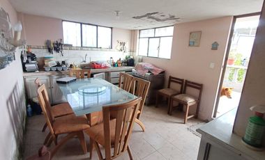 Propiedad Esquinera de 632 m2, en Calderón, Sector Colegio Municipal del Milenio