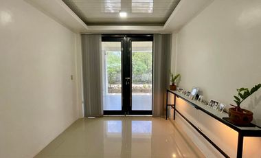 FOR SALE MODERN ELEGANT RETIREMENT HOME WITH SPACEOUS BACKYARD NEAR THE VALLEYS AND WITH ACCESS TO NEW CLARK CITY