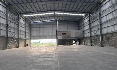 Bodega Alquilo En Conjunto Cerrado 1.556 M2 / Alquiler $38.900.000 / Arroyohondo Yumbo