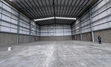 Bodega Alquilo En Conjunto Cerrado 1.556 M2 / Alquiler $38.900.000 / Arroyohondo Yumbo