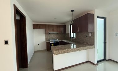 HERMOSA CASA EN ALTANA RESIDENCIAL, MUY CERCA DE PLAZA SAN DIEGO