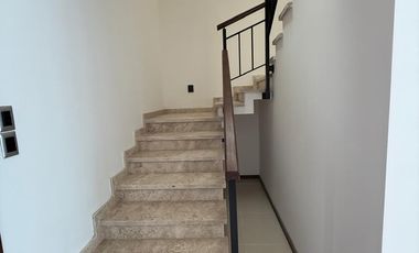 HERMOSA CASA EN ALTANA RESIDENCIAL, MUY CERCA DE PLAZA SAN DIEGO