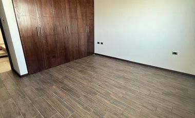 HERMOSA CASA EN ALTANA RESIDENCIAL, MUY CERCA DE PLAZA SAN DIEGO