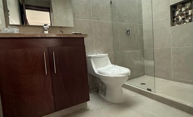 HERMOSA CASA EN ALTANA RESIDENCIAL, MUY CERCA DE PLAZA SAN DIEGO