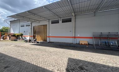 gudang luas di komplek pergudangan Karawaci Tangerang lokasi strategis