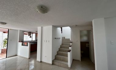 CASA TUMBACO EL ARENAL CERCA HILACRIL