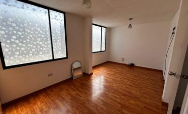 CASA TUMBACO EL ARENAL CERCA HILACRIL