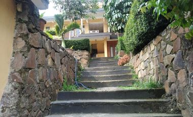 DIJUAL HOTEL AKTIF LOKASI RAMAI @ AREA CIKOLE KOTA WISATA LEMBANG