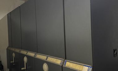 DIJUAL BANGUNAN KANTOR 3 LANTAI DI JALAN RAYA ANGGREK LOKA BSD FULL FURNISHED