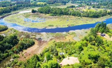 Se vende Exclusiva parcela con orilla  a Río Cayumapu 13.000 mt2