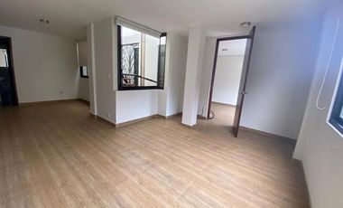 VENTA AMPLIA CASA REMODELADA 4 DORM- GARAGE 4 AUTOS URB LA CAPULLANA - SURCO