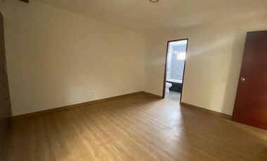 VENTA AMPLIA CASA REMODELADA 4 DORM- GARAGE 4 AUTOS URB LA CAPULLANA - SURCO