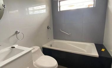 VENTA AMPLIA CASA REMODELADA 4 DORM- GARAGE 4 AUTOS URB LA CAPULLANA - SURCO