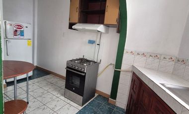 Suite Amoblada en Alquiler en Lomas de Urdesa, Planta Baja, 1 Habitación, 1 Baño, Garaje.