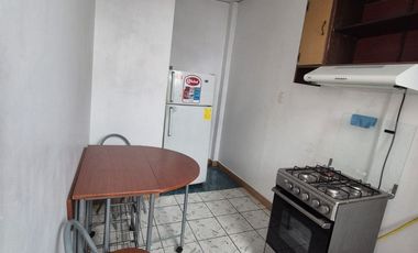 Suite Amoblada en Alquiler en Lomas de Urdesa, Planta Baja, 1 Habitación, 1 Baño, Garaje.