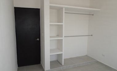 Casa en renta en Valle Azul Apodaca Nuevo León frente a parque.