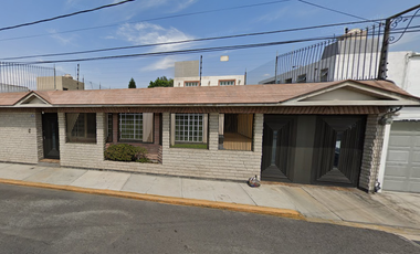 CASA EN VENTA EN HABITACIONAL ELECTRA TLALNEPANTLA DE REMATE