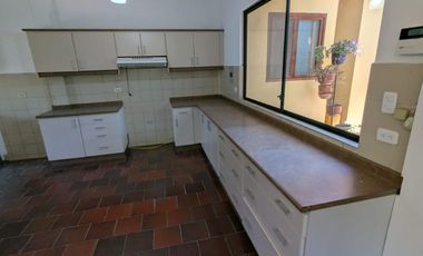 Renta de Casa, Puembo, Sector Chiche Obraje en Conjunto Familiar, Ecuador