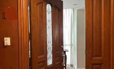 4 Bedroom Condo unit For Sale in Forbes Tower at Salcedo Village Makati City