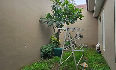 Rumah Manyar Minimalis