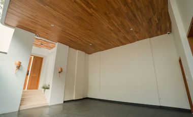 DIJUAL CEPAT Luxury Villa Marcio Sudah Siap Pakai