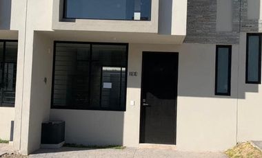 Zoi Capital Norte, casa en renta dentro de coto con seguridad y amenidades