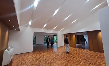 Dramatic House and Lot for Lease in Dasmarinas Village