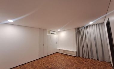 Dramatic House and Lot for Lease in Dasmarinas Village