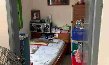 NVTDS0171 rumah 2 lantai masih dihuni di anggrek neli murni, kemanggisan, jakarta barat