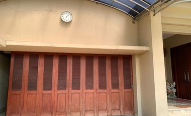 Di jual melalui lelang Rumah Mewah di Bogor