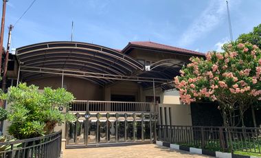 Di jual melalui lelang Rumah Mewah di Bogor