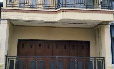 Rumah Mewah 2 lantai Renovasi Total Siap Huni