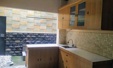 Rumah Mewah 2 lantai Renovasi Total Siap Huni