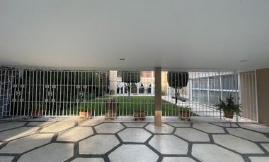 Pedregal, Venta de casa en Boulevard de la Luz