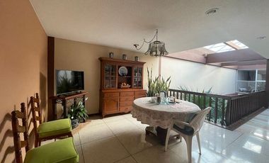 Pedregal, Venta de casa en Boulevard de la Luz