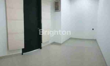 Dijual Rumah 2 Lantai Bagus Siap Huni Manyar Tirtoyoso Surabaya