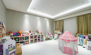 4 Bedroom 4BR Penthouse Unit at Raffles Residences – Condo for Sale in Makati City