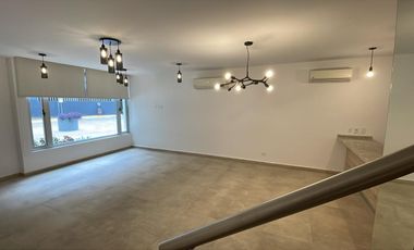 Renta Casa - Town House En Nuevo Sur Monterrey, N.L. estudiantes 3 recamaras Incluye Mantenimiento Totalmente Equipada, Amenidades