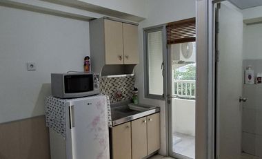 SEWA Aparatemen Educity Tower Yale Pakuwon City Studio Furnished Lantai Rendah