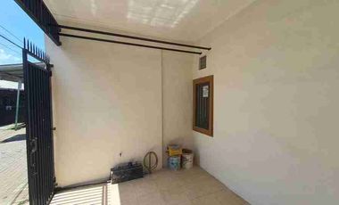 Rumah Siap Huni di Barombong R 2000