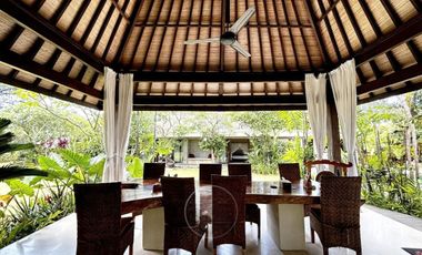 Rumah Sanur Bali dekat Pantai Padang Galak