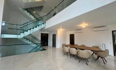 FOR LEASE 4BR UNIT BGC