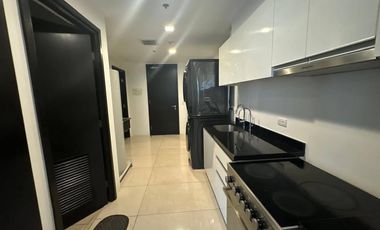 FOR LEASE 4BR UNIT BGC