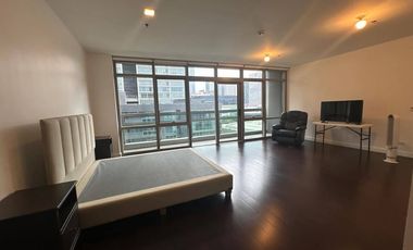 FOR LEASE 4BR UNIT BGC
