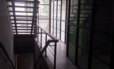 For sale: 4-storey office building, 400 m², in a strategic Central Jakarta area