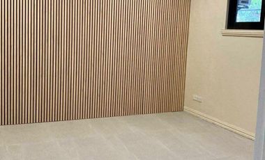 Spacious 5BR House in Muntinlupa with 4 Car Garage for Sale!