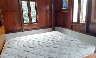 Dijual Rumah Konsep Kayu di Kawasan Sejuk dan Asri Pondok