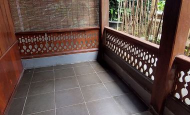 Dijual Rumah Konsep Kayu di Kawasan Sejuk dan Asri Pondok