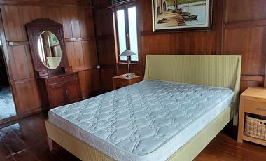 Dijual Rumah Konsep Kayu di Kawasan Sejuk dan Asri Pondok